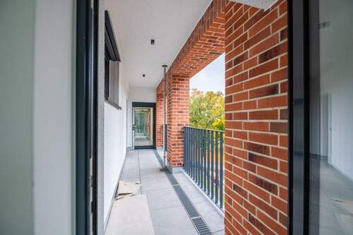 Best_Place_Eiswerderstrasse_10_TE84_Gewerbeeinheit-13 - 