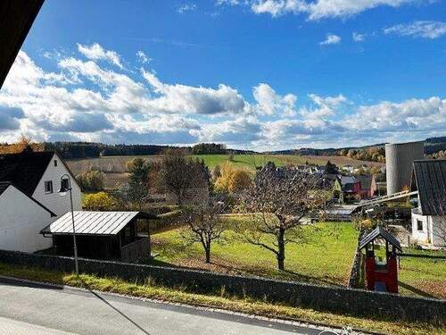 .. mit Blick übers Tal ! - 6 Zimmer Einfamilienhaus in Stammbach