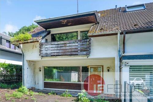 Ansicht Garten - Perfektes Familien-Sanierungsprojekt in den Wäldern über Mülheim-Saarn