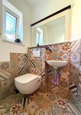 Gäste WC - 6 Zimmer Mehrfamilienhaus, Wohnhaus in Günzburg