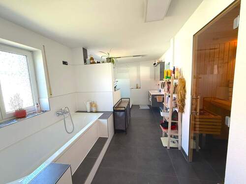 Badezimmer/Wellness - 