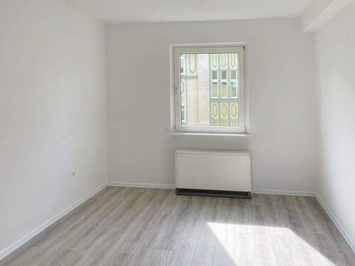 Schlafzimmer - 2 Zimmer Etagenwohnung zur Miete in Essen