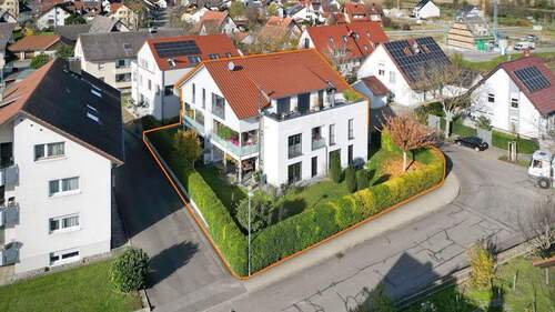 Blick auf das Mehrfamilienhaus in ruhiger, gefragter Wohnlage - 