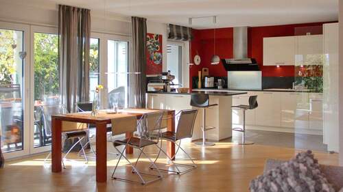 Fließende Übergänge zwischen Kochen, Essen und Wohnen - Etagenwohnung mit 118,50 m&sup2; in Merdingen zum Kaufen