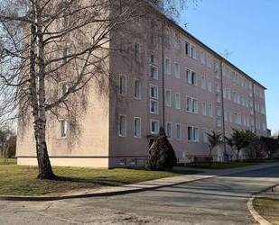 Stabil vermietete 4-Zimmer-Wohnung in Berlstedt mit Balkon