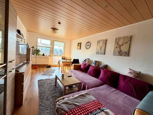 Wohnzimmer - 4 Zimmer Etagenwohnung zum Kaufen in Berlstedt