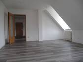 Wohnraum und Flur DG - 