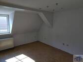 Zimmer1 - 4 Zimmer Etagenwohnung zur Miete in Bernstadt