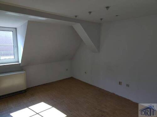 Zimmer1 - 4 Zimmer Etagenwohnung zur Miete in Bernstadt