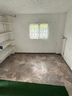 HWR mit Ausgang zum Garten - 