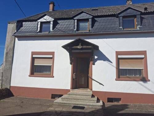 Bild 2 - 8 Zimmer Einfamilienhaus zum Kaufen in Scheiden