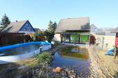 Pool und Teich - 5 Zimmer Einfamilienhaus in Gifhorn