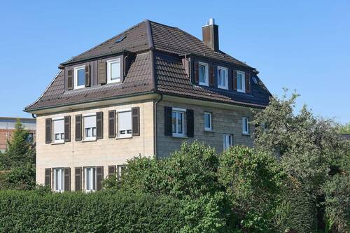 Außen - Bevorzugte Wohnlage Achalm Betzenried - zwischen Reutlinger Innenstadt und Eningen unter Achalm