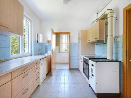 Küche - 4 Zimmer Etagenwohnung in Reutlingen