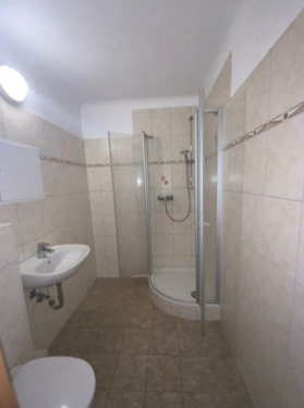 Bad mit Dusche - 3 Zimmer Etagenwohnung zur Miete in Eisenach