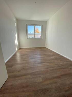 Zimmer - Etagenwohnung mit 112,40 m² in Weil am Rhein zur Miete