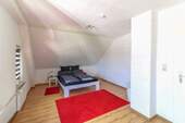 Schlafzimmer I DG - 