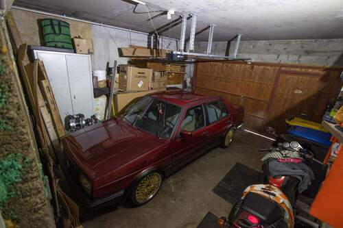 Garage - 
