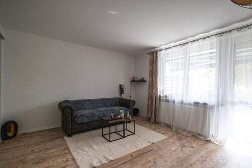 Wohnzimmer -EG - Reihenmittelhaus mit 143,00 m² in Wernau am Neckar zum Kaufen