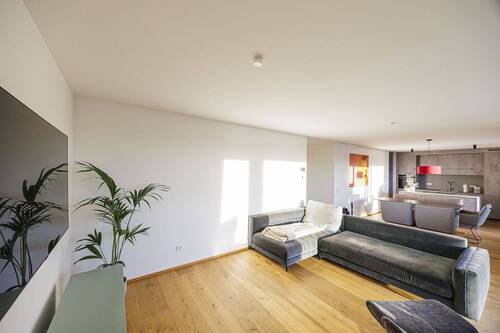 Wohnzimmer - 3 Zimmer Etagenwohnung zum Kaufen in Ludwigsburg