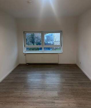 Schlafzimmer 2 - 3 Zimmer Etagenwohnung zur Miete in Erfurt