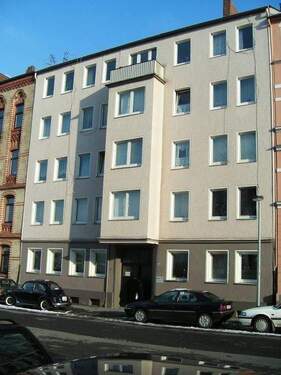 Hausansicht - 2-Zimmer-Wohnung in der Nordstadt – Nähe Uni & Straßenbahn