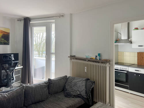 Balkon- und Küchenzugang - 1 Zimmer Etagenwohnung in Hamburg