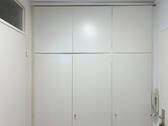 Geräumiger Einbauschrank im Flur - 
