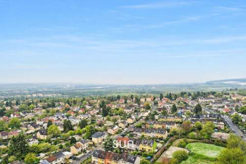 LUFTANSICHT - WIESBADEN-FREUDENBERG: 5 Zimmer Wohnglück - Einziehen und Wohlfühlen