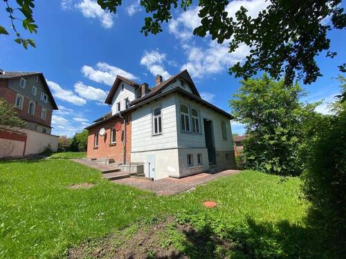 Außenansicht - Stadtnahes Haus mit schönem Garten zur Eigennutzung oder Vermietung