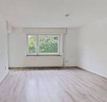 Geräumige 2-Zimmer-Wohnung mit Terrasse und Wannenbad - Bückeburg