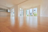 Wohn-/Essbereich mit Parkett - 