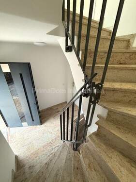 Treppenhaus - Etagenwohnung mit 119,00 m&sup2; in Nürnberg zum Kaufen