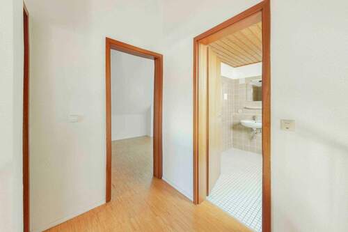 Flur lichtdurchflutet - 