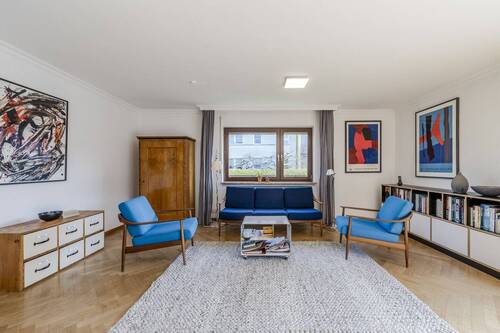 Wohnbereich - Wohnen mit Gartenidylle - Doppelhaushälfte mit zwei Garagen