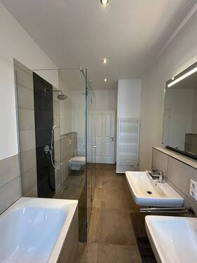 Tageslichtbad - Etagenwohnung mit 101,70 m&sup2; in Rochlitz zur Miete