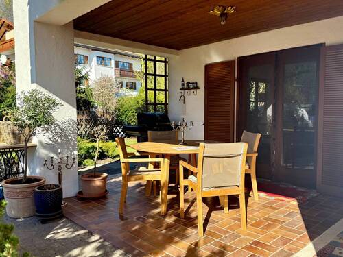 Die überdachte Südterrasse - 