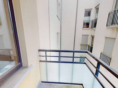 Balkon I - 3 Zimmer Etagenwohnung zur Miete in Frankfurt