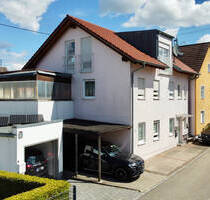 Sehr gepflegtes und wohnliches Zweifamilienhaus aus dem Jahre 2005 - Weißenhorn Grafertshofen
