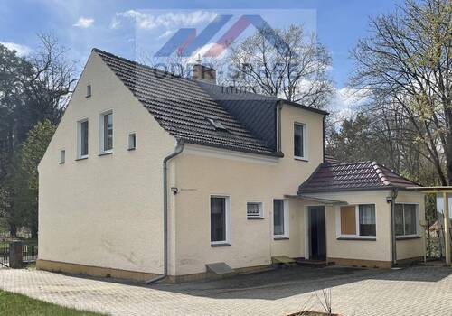 Seiten-, Rückansicht - 4 Zimmer Einfamilienhaus in Rauen