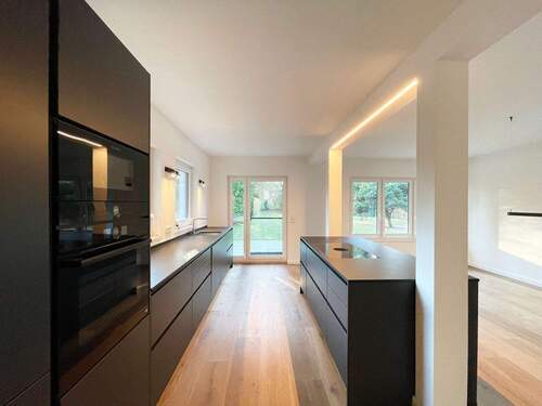 Küche.jpg - Modern und hochwertig renoviertes Einfamilienhaus