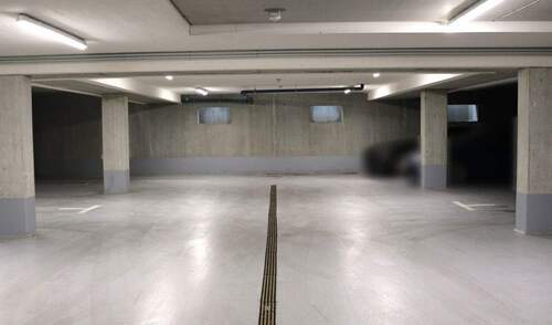 Tiefgarage Allgemein - Garage, Stellplatz in Illertissen