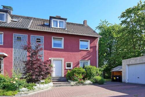 Ansicht_Vorderseite - 6 Zimmer Doppelhaushälfte in Bochum