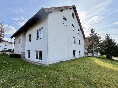 Hausansicht - 3 Zimmer Etagenwohnung in Untersiemau / Haarth