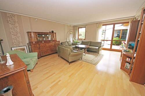 Wohnzimmer im EG - 