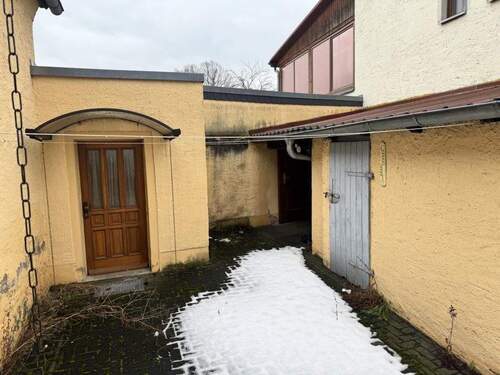 Hoffläche - 3 Zimmer Einfamilienhaus in Cavertitz