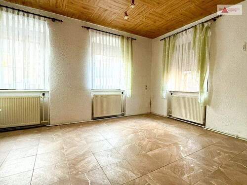 Wohnzimmer EG - 3 Zimmer Doppelhaushälfte zum Kaufen in Wiesa