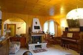 Wohnzimmer EG mit Kamin - 