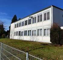 Arbeiten und Wohnen in idealer Kombination - Gewerbeimmobilie mit großzügigem Wohnbereich - Holzmaden