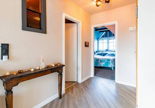 Flur Richtung Schlafzimmer - 